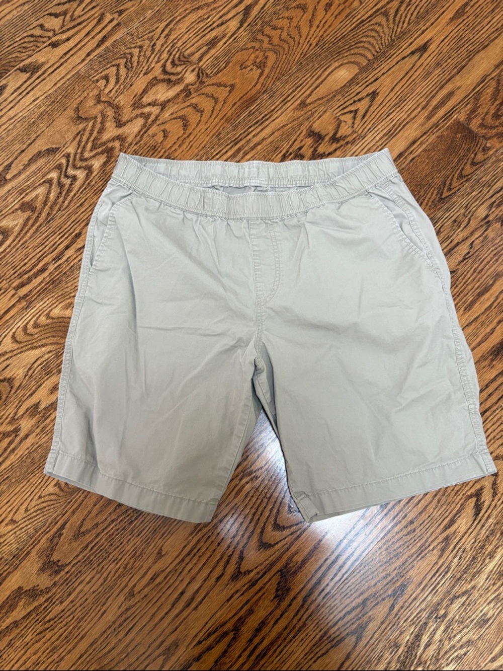 Uniqlo L Men's Casual Elastic-Waist Shorts in Khaki